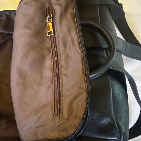 Versitle many compartment laptop backpack/purse/carryall - Picture 2 of 10